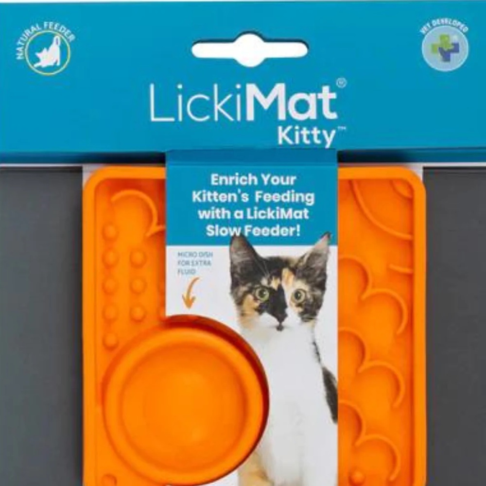 LickiMat Classic Kitty For Cats Orange