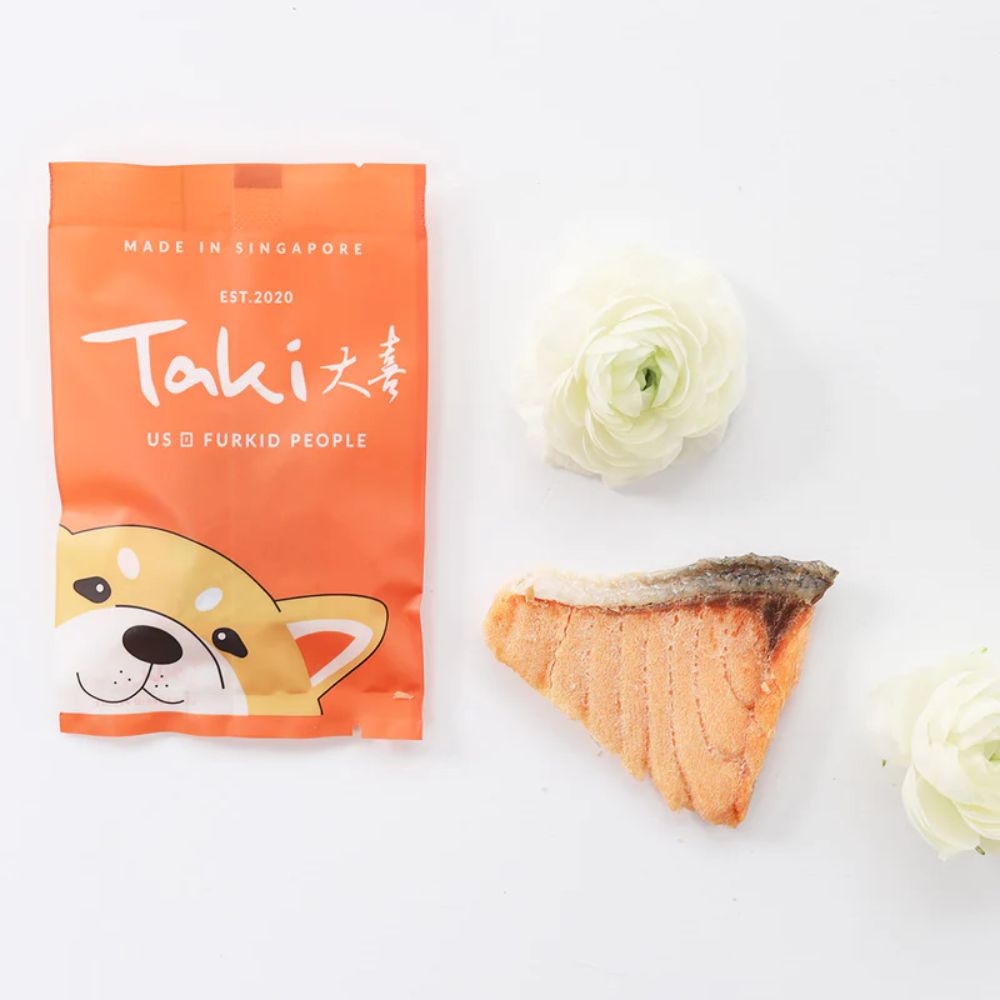 Taki Salmon Fillet - 12 Individual Treats For pets 90g