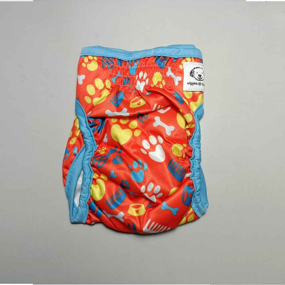 Wiggles Female Diapers Bone & Comb L